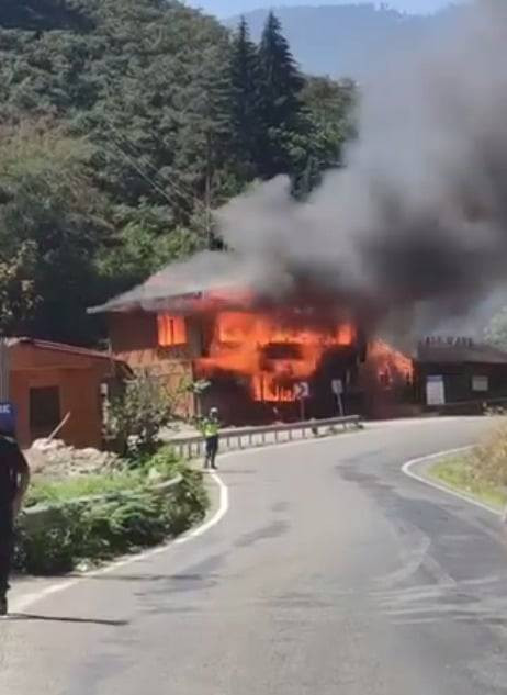 Giresun’da yangın! Sosyal tesisler kül oldu