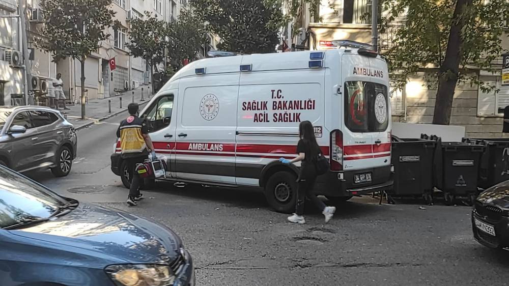İtfaiye ve polis kapıyı açtı! Şişli’de Profesör evinde ölü bulundu