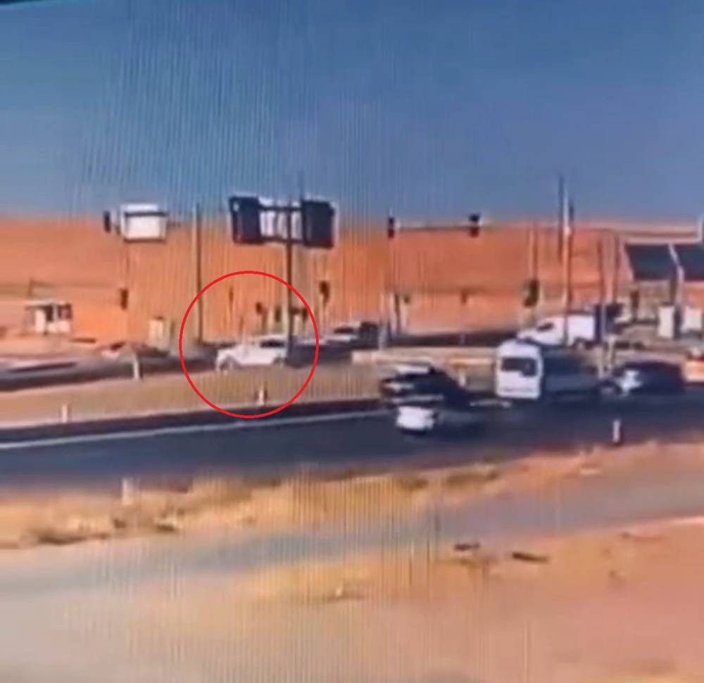 Ters yönde gelen araç ölüm getirdi