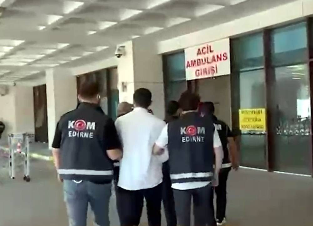 Bağ evine operasyon! Firari olarak aranıyorlardı