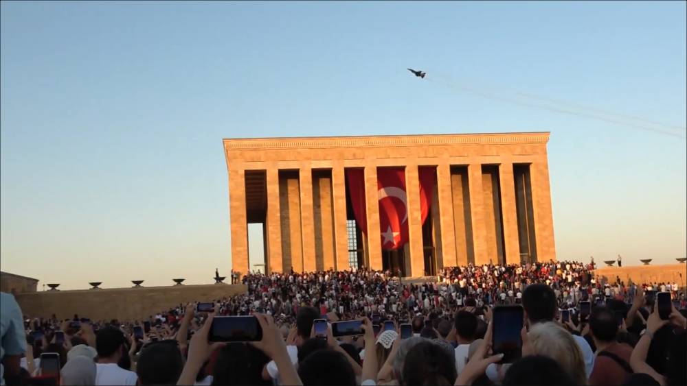 Türk Milleti’nden Ata’sına büyük vefa: 30 Ağustos Zafer Bayramı’nda Anıtkabir'de rekor ziyaret!