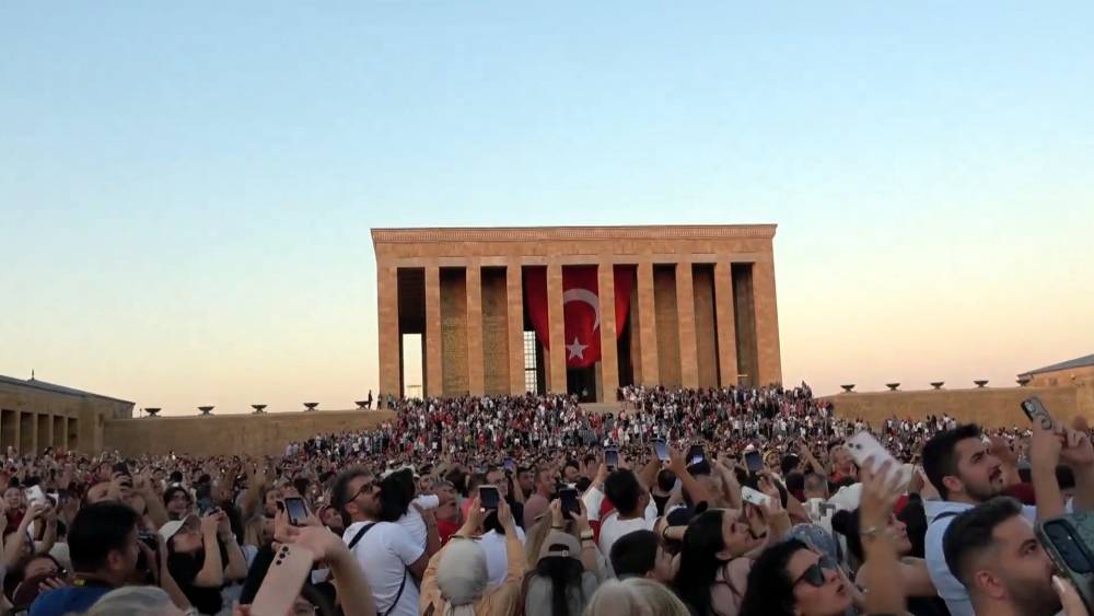 Türk Milleti’nden Ata’sına büyük vefa: 30 Ağustos Zafer Bayramı’nda Anıtkabir'de rekor ziyaret!