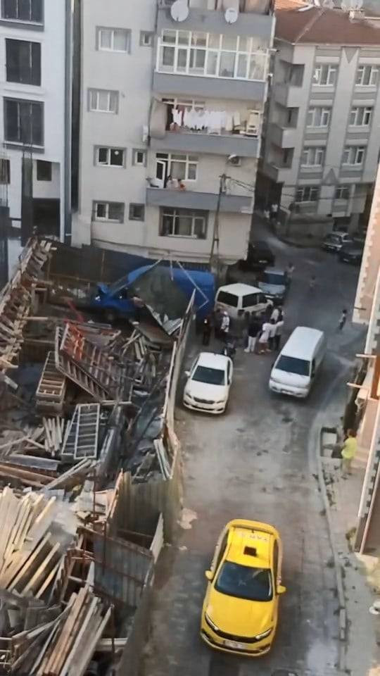 İstanbul’da feci kaza! Fren yerine gaza bastı! Ortalık savaş alanına döndü