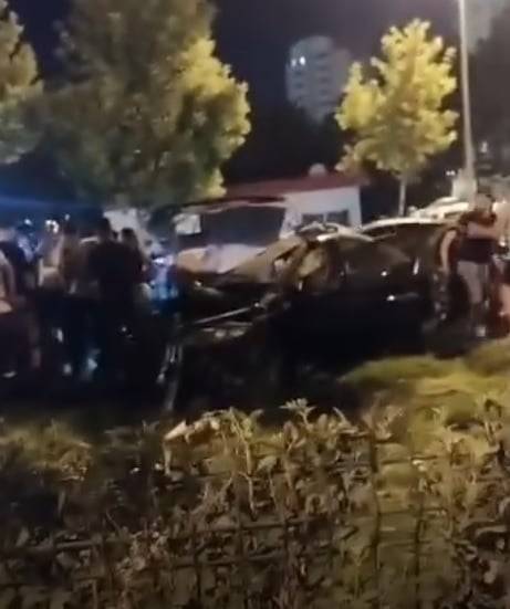 Kayseri’de korkunç kaza: Tramvay direğine çarpıp durdu: Rabia hayatını kaybetti