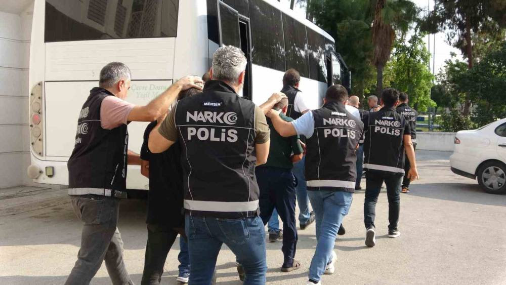 Mersin’de dev operasyon! Sürpriz yumurta planları çöktü