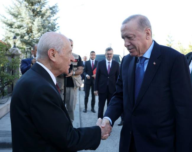 cumhurbaskani-erdogan-bahceli-ile-bir-a-897650-266639.jpg