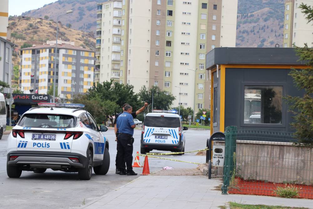 Kayseri’de şok olay! Cami tuvaletinde kan aktı!