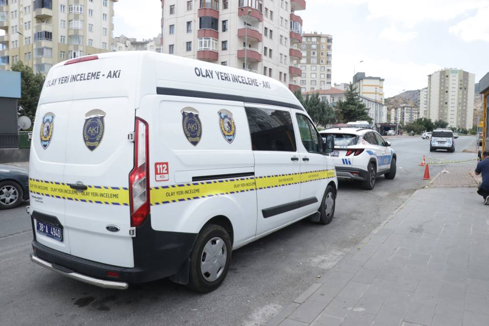 Kayseri’de şok olay! Cami tuvaletinde kan aktı!