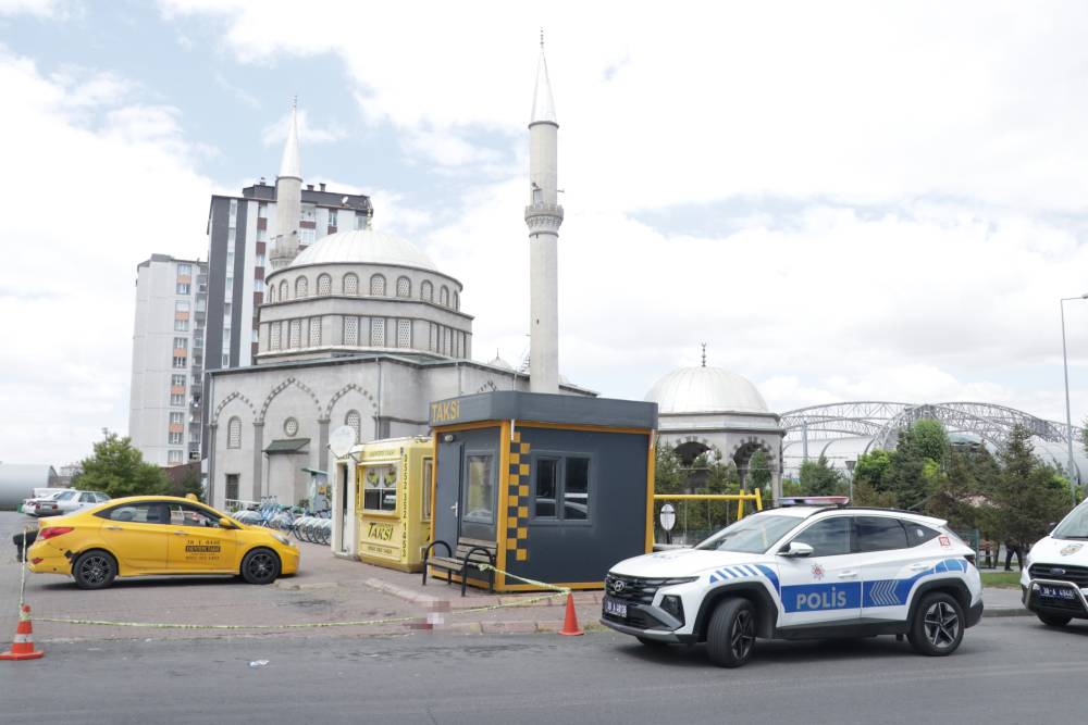 Kayseri’de şok olay! Cami tuvaletinde kan aktı!