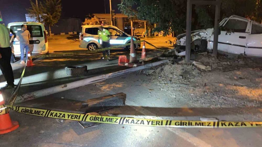 Osmaniye’de korkunç kaza! Araçta can pazarı