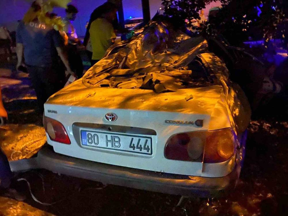 Osmaniye’de korkunç kaza! Araçta can pazarı