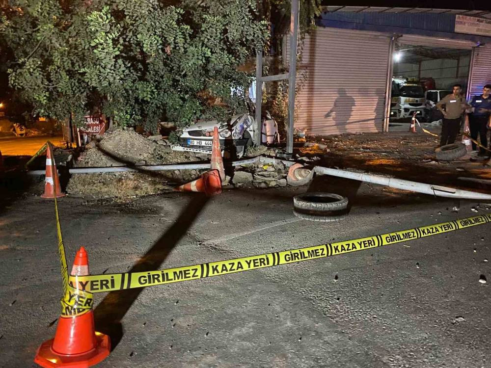 Osmaniye’de korkunç kaza! Araçta can pazarı