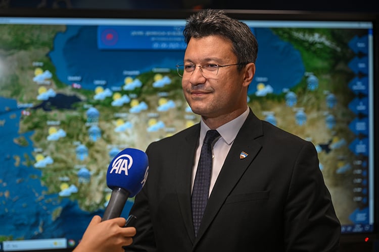semsiyeleri-hazirlayin-kuvvetli-ruzgar-ve-saganak-geliyor-meteoroloji-uyardi-yenicag-3.jpg