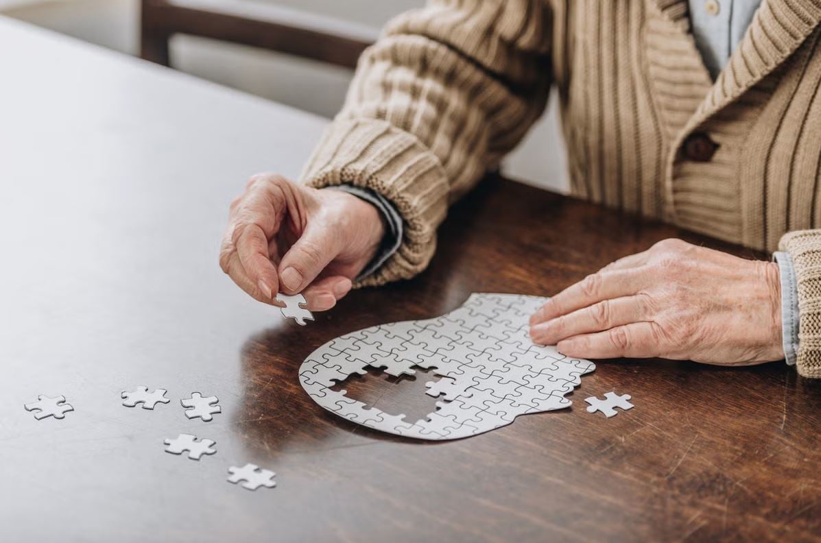 alzheimerin-8-gizli-tetikleyicisi-ortaya-cikti-kadinlar-mi-erkekler-mi-daha-tehlikede-yenicag-7.jpg