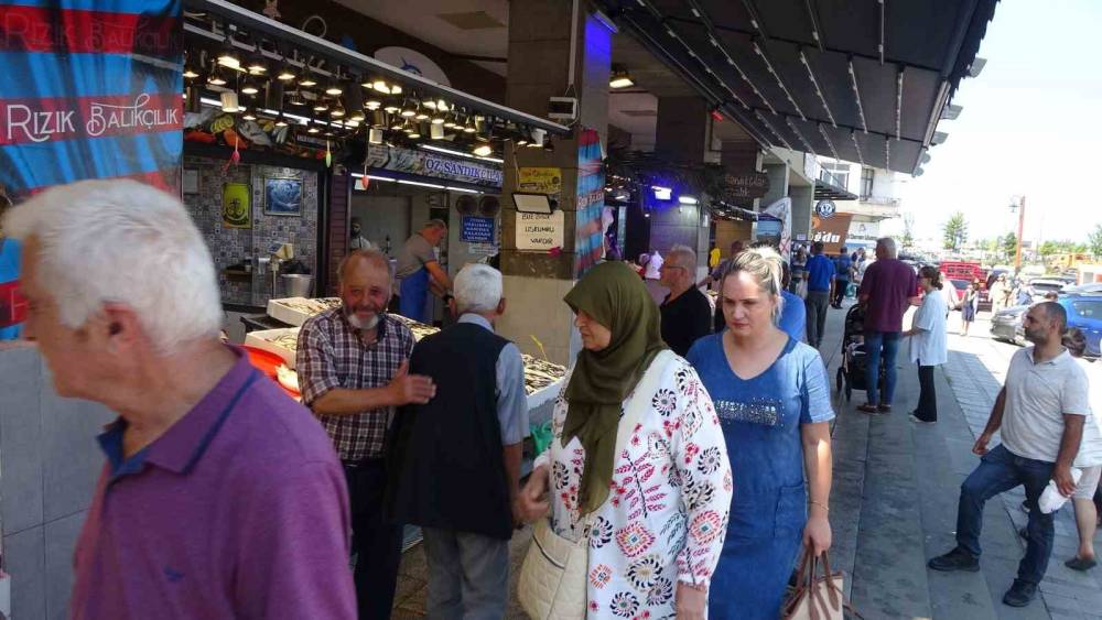 Balıkçılar 35 yılın ilkiyle sarsıldı! Hamsi alarm verdi: Sezon için kötü haber