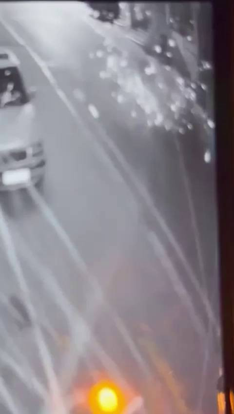 Çayırova’da geceyi aydınlatan patlama! Mahalleyi ayağa kaldırdı