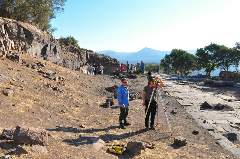 Dünyanın nadir eseri bulundu! 2.200 yıllık: Manisa’dan tarihe ışık tutan keşif
