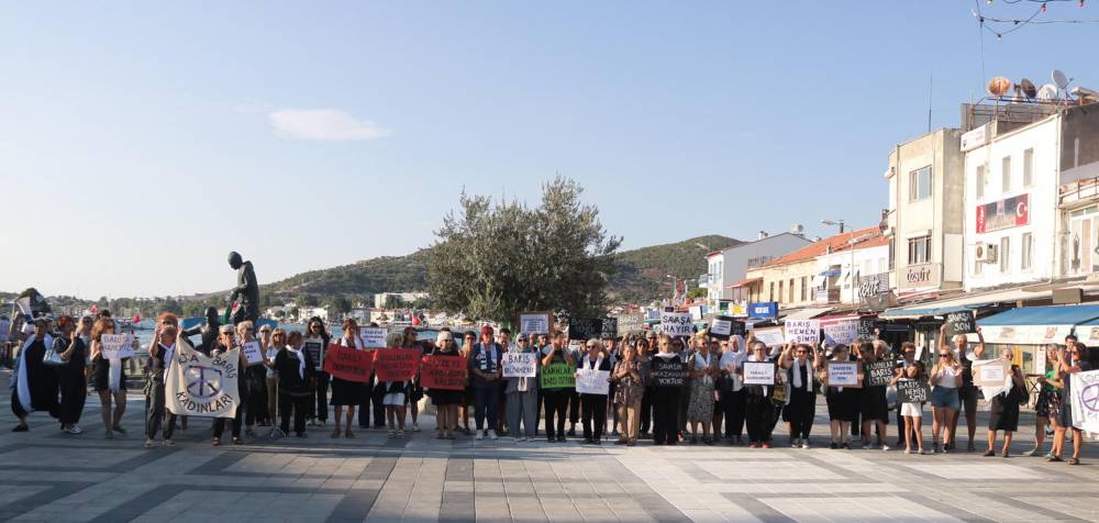 İzmirli kadınlardan İsrail'e protesto