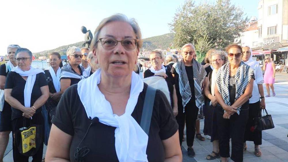 İzmirli kadınlardan İsrail'e protesto