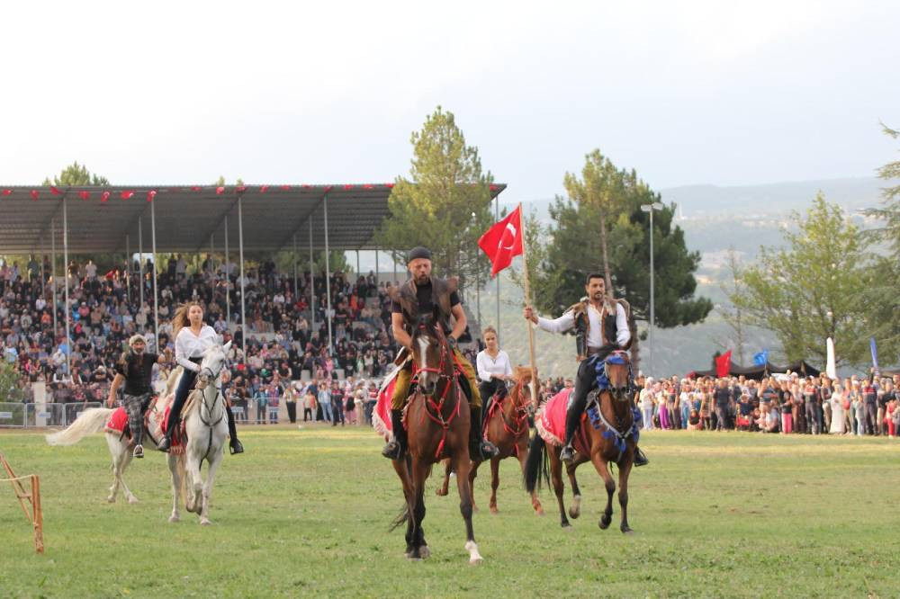 Hayme Ana dualarla anıldı: Domaniç’te tarihi buluşma!