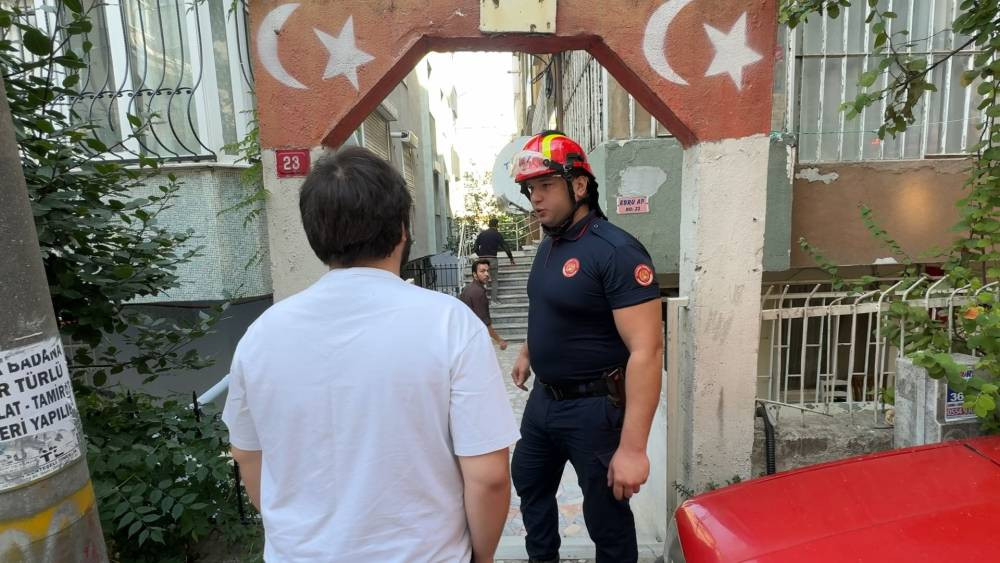 İtfaiye ve çilingir seferber oldu! Avcılar’da ilginç olay