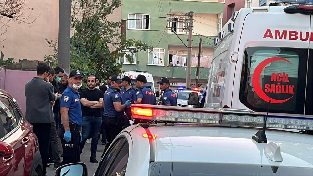 Kötü koku cinayeti ortaya çıkardı! Gebze’de anne ve kızına kanlı saldırı: Şüpheli İstanbul'da yakalandı