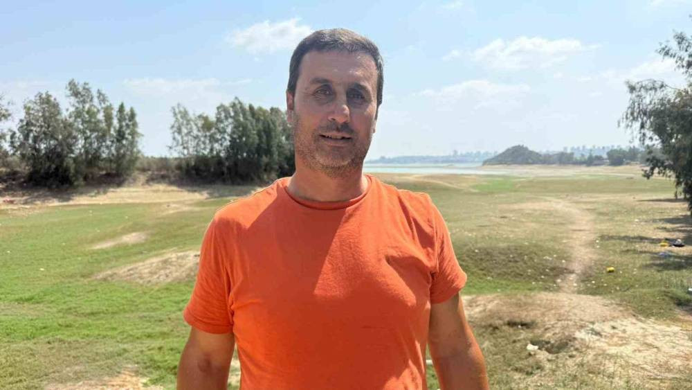 Kuraklık, 70 yıllık mezarları ortaya çıkardı