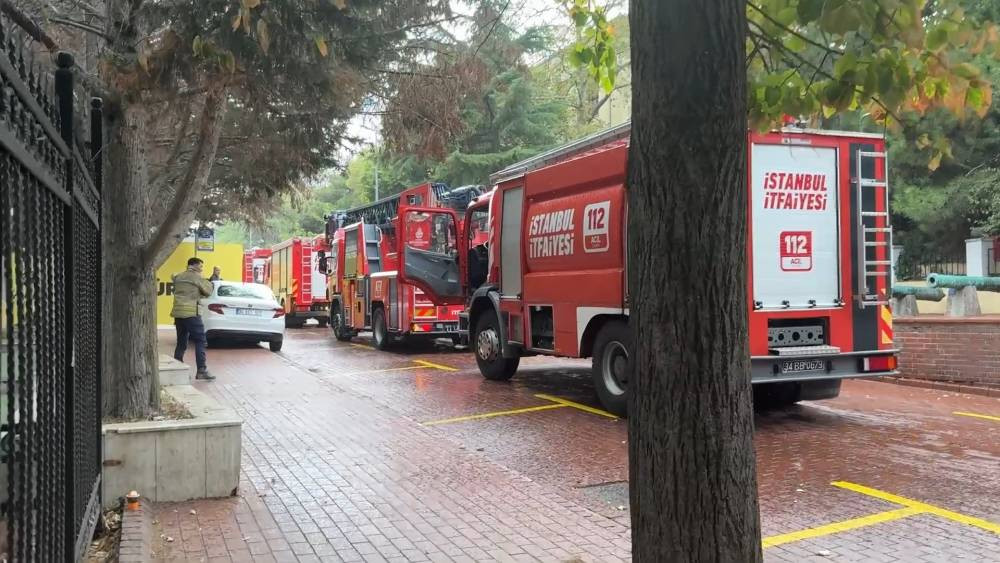 Cemal Reşit Rey Konser Salonu’nda yangın! 2 kişi yaralı