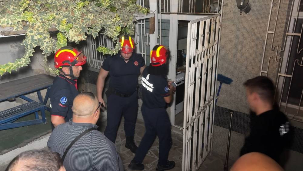 Evinde ölü bulundu: Başı kanlar içinde! Yakınları ulaşamamıştı