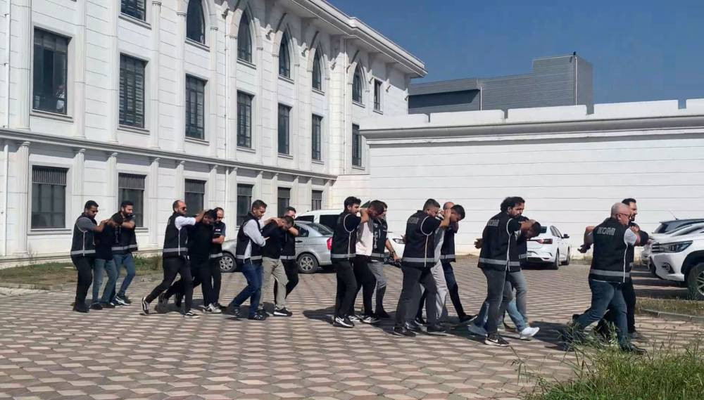 Hac organizasyonu sahibine suikast girişimi! Balistik yelek ve milyonlar ele geçirildi