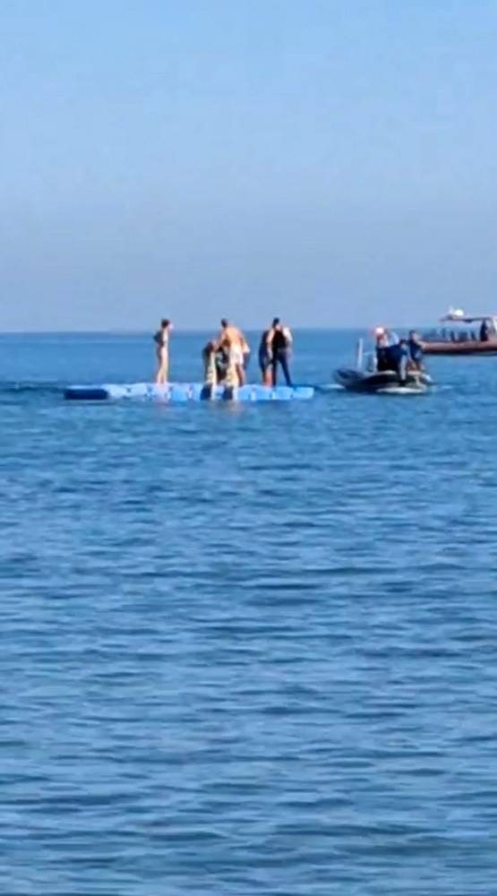 Hatay'da denizde korku dolu anlar! Deniz polisi zamanla yarıştı