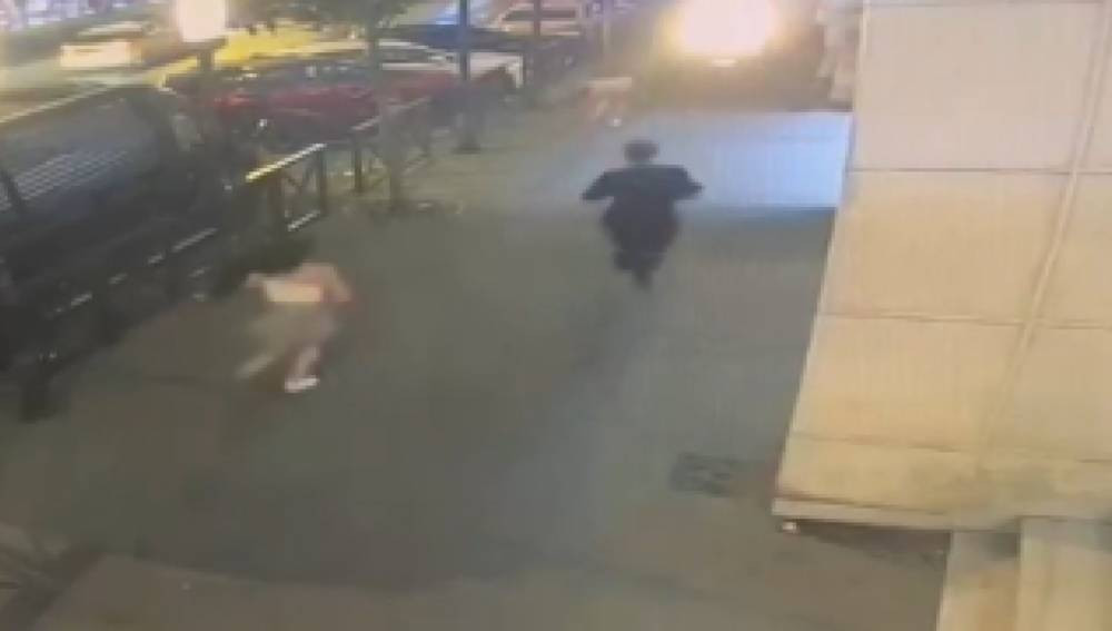 Taksim’de nefes kesen kovalamaca! Kadın hırsızın peşini bırakmadı