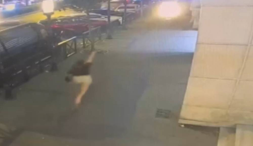 Taksim’de nefes kesen kovalamaca! Kadın hırsızın peşini bırakmadı