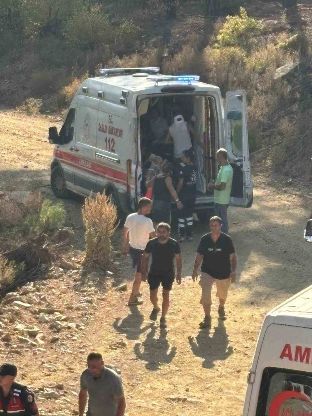 Kazdağı Milli Parkı’nda facia! Ağlayan Çam’da tur minibüsü devrildi! 11 kişi hastanelik