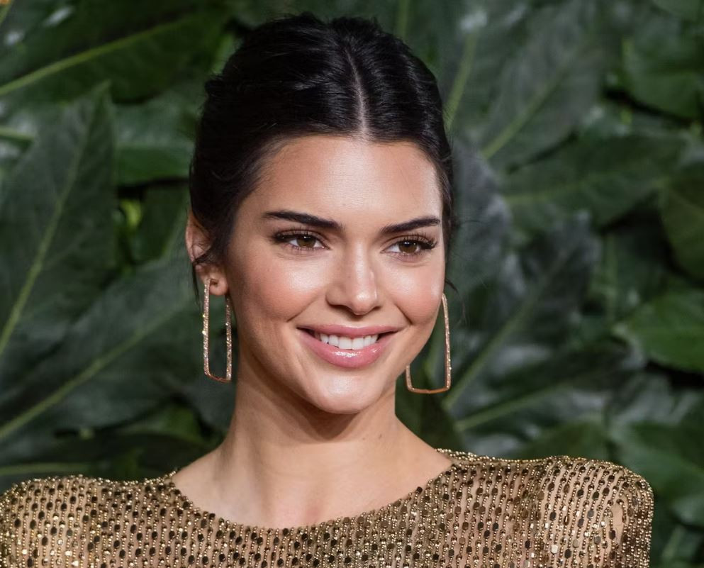 kendall-jenner-podyumlara-veda-ediyor-yeni-tutkusu-ortaya-cikti-yenicag-5.jpg