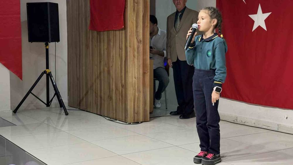 Minik öğrenciler Tatvan’da yeni eğitim yılına 'merhaba' dedi