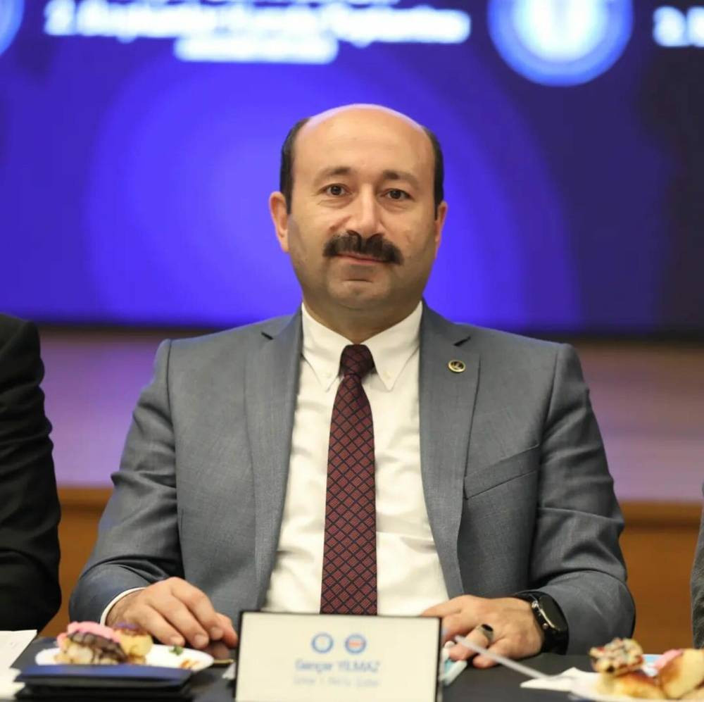 Randevusuz geldi hastaneyi kan gölüne çevirdi