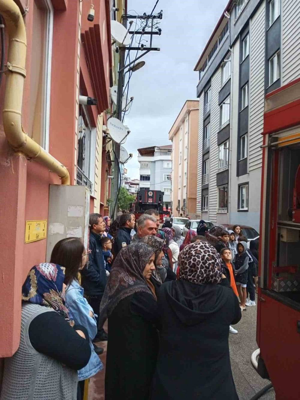 Apartman sakinleri şokta! Samsun’da 5’inci katta kombi patladı