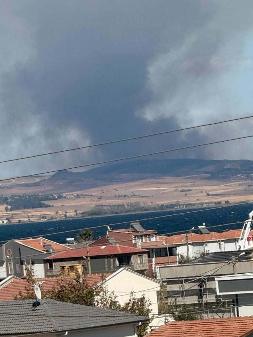 Gelibolu’da yangın alarmı: Ekipler teyakkuzda!