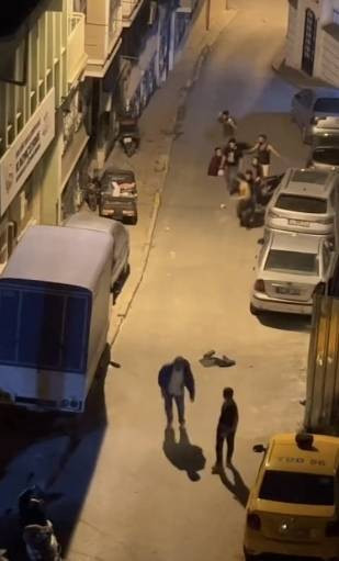 İstanbul’da su kavgası! Sokağı meydan savaşına çevirdiler