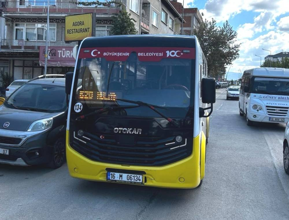Park halinde aracından inen adam kanlar içinde!