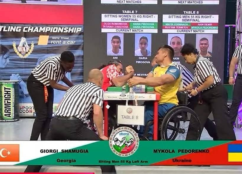 Bağcılar Belediyesi sporcuları Bilek Güreşi Dünya Şampiyonası’ndan başarıyla döndü