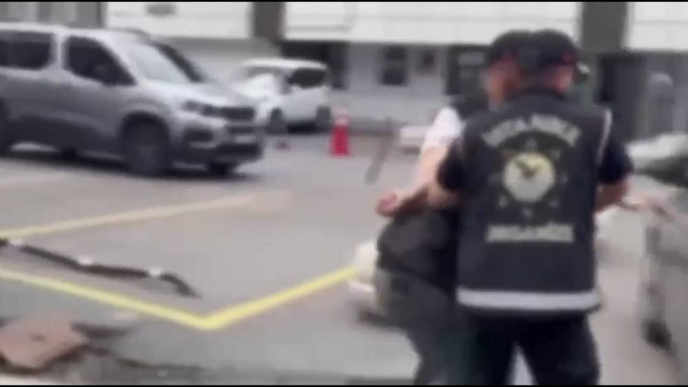 İstanbul'da silahlı çete çökertildi