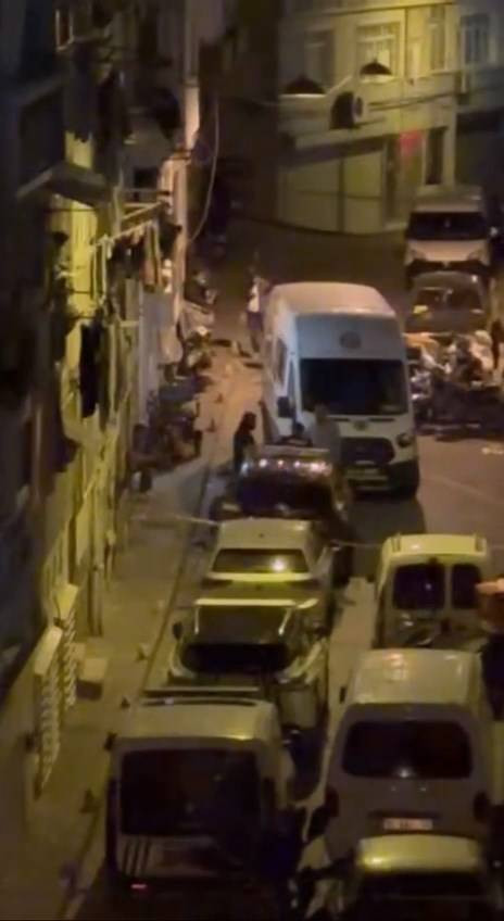 İstanbul ‘da kadın vahşice katledildi! Kapı açılınca korkunç manzara ile karşılaştılar