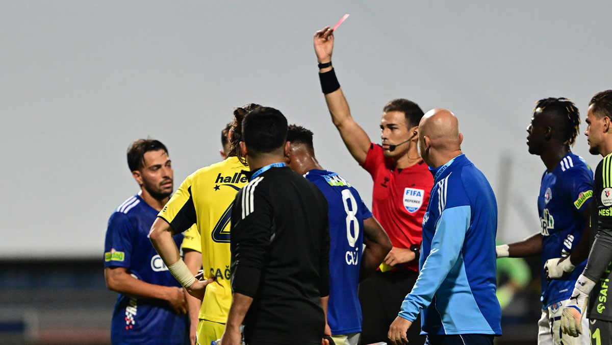 kasimpasa-fenerbahce-kirmizi-kart.jpg