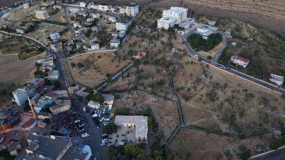 Binlerce göz, mucizeyi bekledi! Yılda iki kez görünüyor