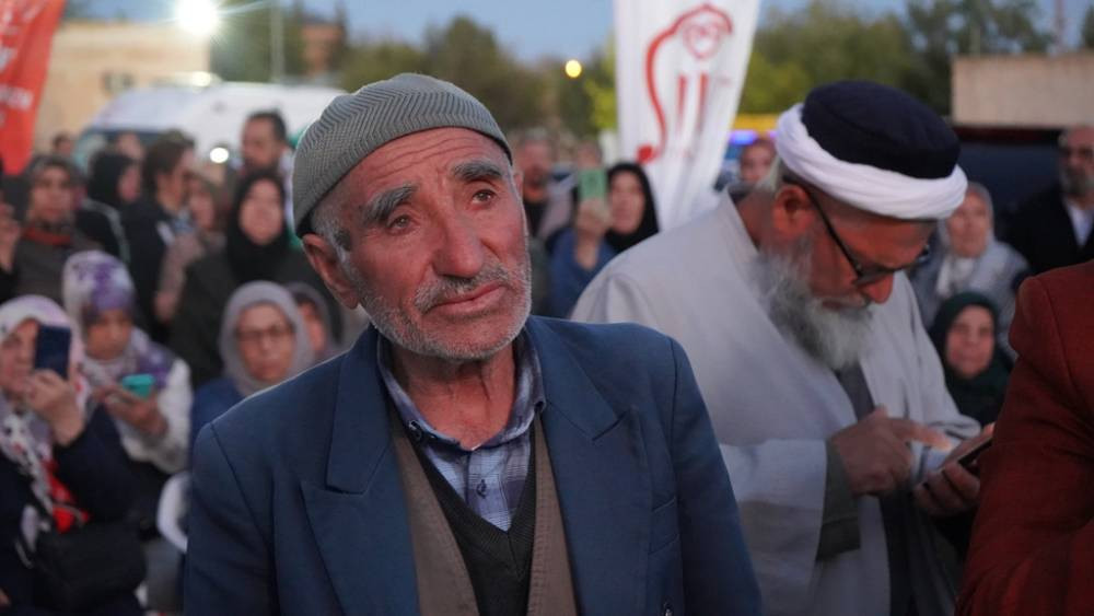 Binlerce göz, mucizeyi bekledi! Yılda iki kez görünüyor