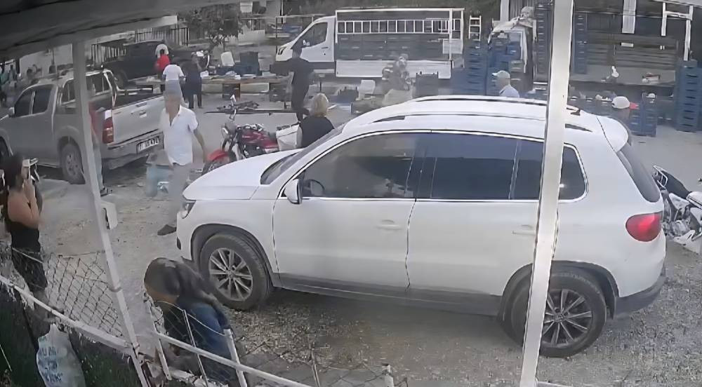 Hatay’da pazarcılar kavgası kanlı bitti