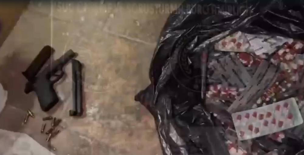 Kardeşlerin evi uyuşturucu deposu çıktı: Karabağlar’da şok operasyon!