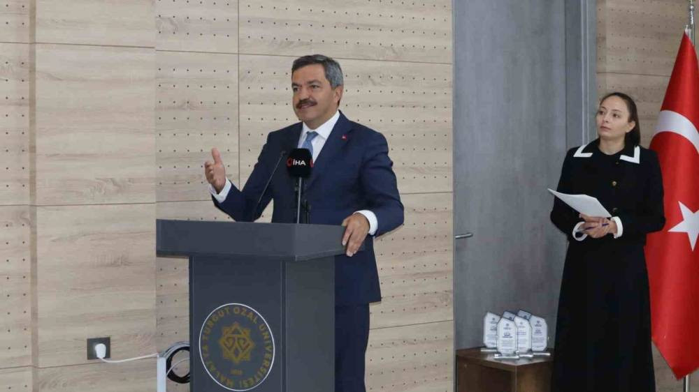 Kenan Işık’ın adı Malatya’da amfide yaşayacak!